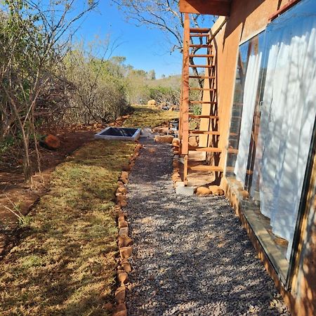 Hartbeest Bush Lodge 4 Hartbeespoort Exteriör bild