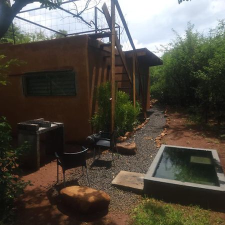 Hartbeest Bush Lodge 4 Hartbeespoort Exteriör bild
