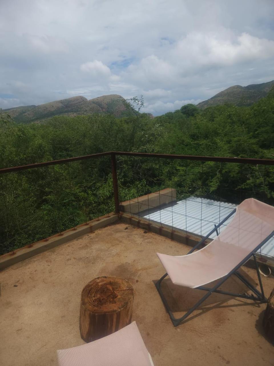 Hartbeest Bush Lodge 4 Hartbeespoort Exteriör bild